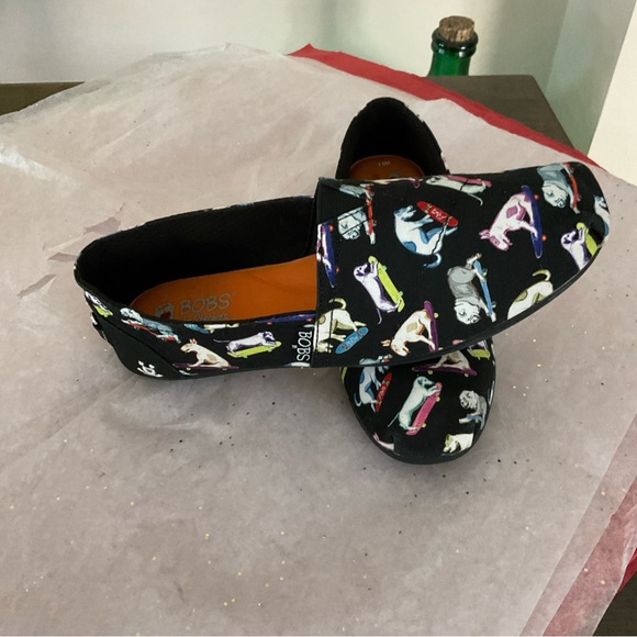 Skechers Bobs “Wag Town” Dogs on skateboards shoes Size 8.5 - Picture 8 of 12